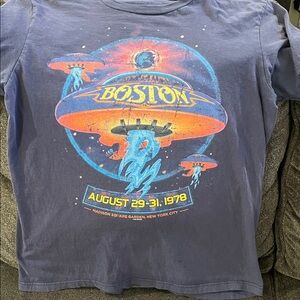 VTG 1978 Boston tour t-shirt.
